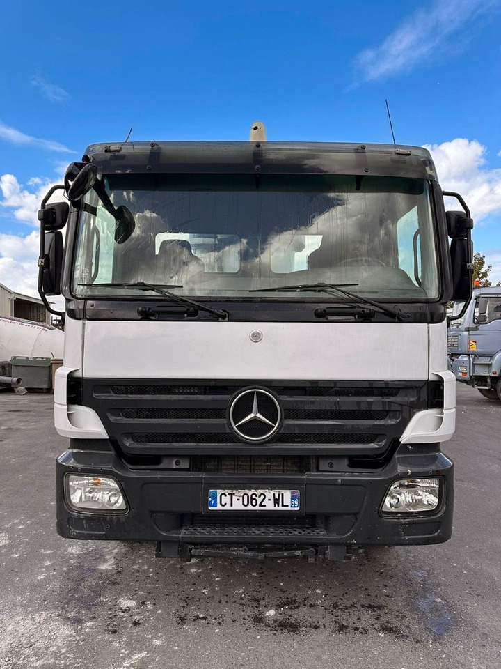 Mercedes-Benz Actros - Camión bomba de hormigón: foto 3 Mercedes-Benz Actros - Camión bomba de hormigón: foto 3