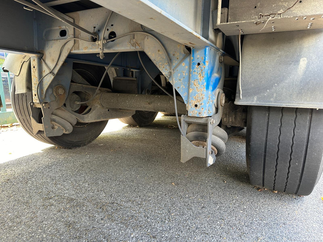 Semi bâché Fruehauf Semi bache fruehauf - Semirremolque lona: foto 5 Semi bâché Fruehauf Semi bache fruehauf - Semirremolque lona: foto 5
