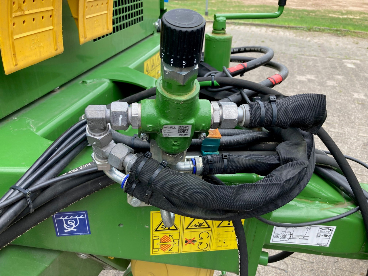 Bergmann Dungstreuer M 1080 SW - Esparcidor de fertilizantes: foto 2 Bergmann Dungstreuer M 1080 SW - Esparcidor de fertilizantes: foto 2