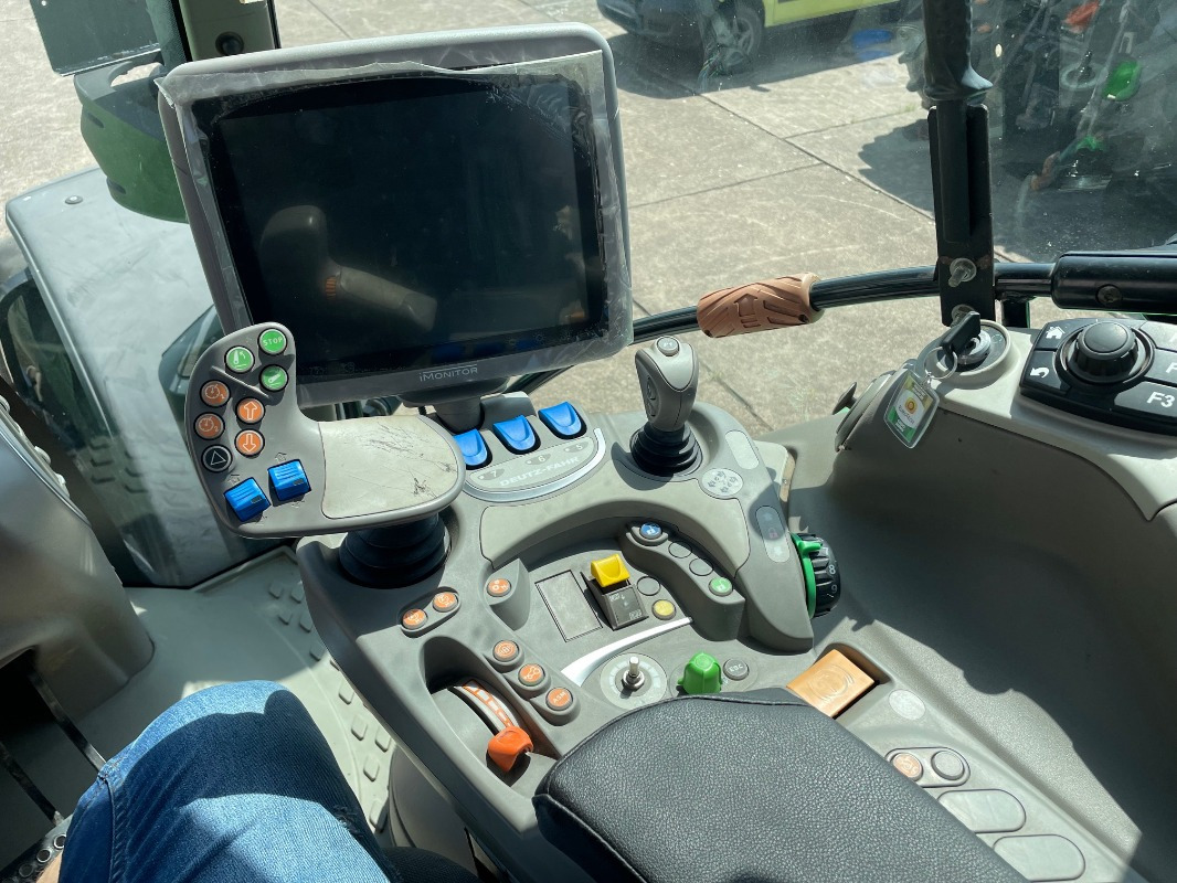 Deutz-Fahr Agrotron 7250 TTV - Tractor: foto 4 Deutz-Fahr Agrotron 7250 TTV - Tractor: foto 4