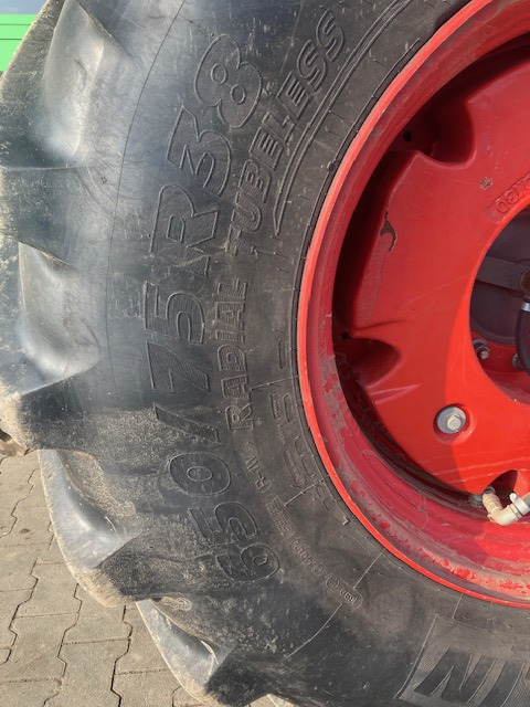 Tractor Fendt 724 Vario S4 Profi: foto 8 Tractor Fendt 724 Vario S4 Profi: foto 8