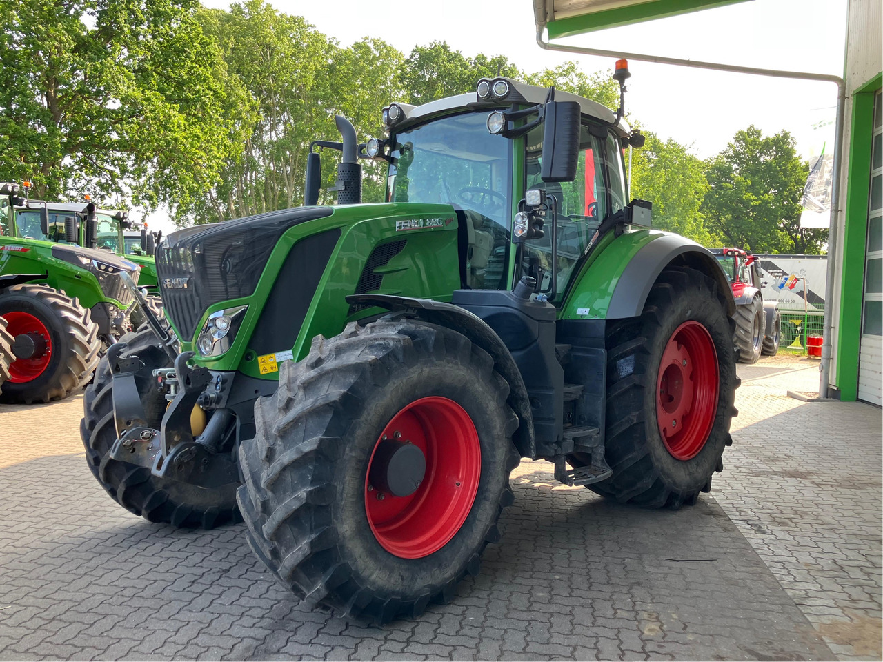 Fendt 826 Vario S4 Profi Plus RTK - Tractor: foto 1 Fendt 826 Vario S4 Profi Plus RTK - Tractor: foto 1