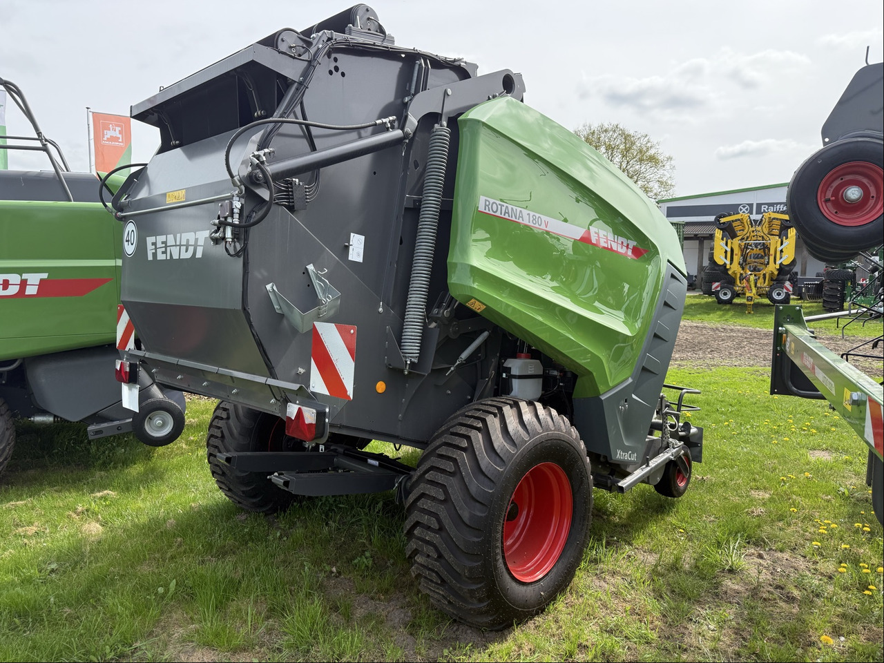 Fendt Rotana 180 V Xtra 25-Messer - Maquinaria de henificación: foto 4 Fendt Rotana 180 V Xtra 25-Messer - Maquinaria de henificación: foto 4