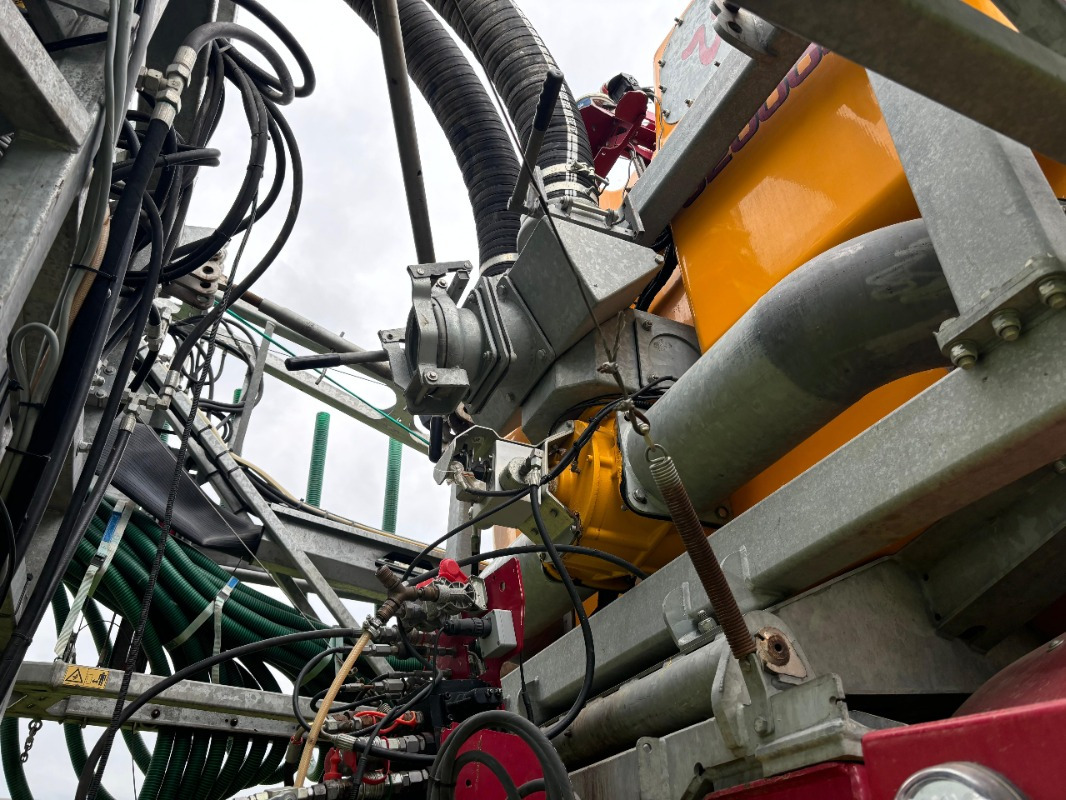 Esparcidor de fertilizantes Vredo VT 7138   SWINGMAX36 Gestänge: foto 6