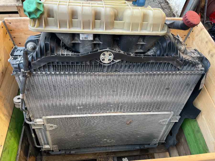 MAN COMPLETE COOLER 81.06100-6657 - Sistema de refrigeración para Camión: foto 2 MAN COMPLETE COOLER 81.06100-6657 - Sistema de refrigeración para Camión: foto 2