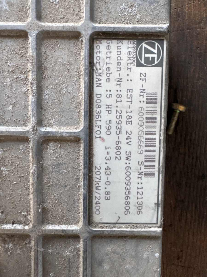 MAN ECU EST 81.25935-6802 - Sistema eléctrico para Camión: foto 2 MAN ECU EST 81.25935-6802 - Sistema eléctrico para Camión: foto 2