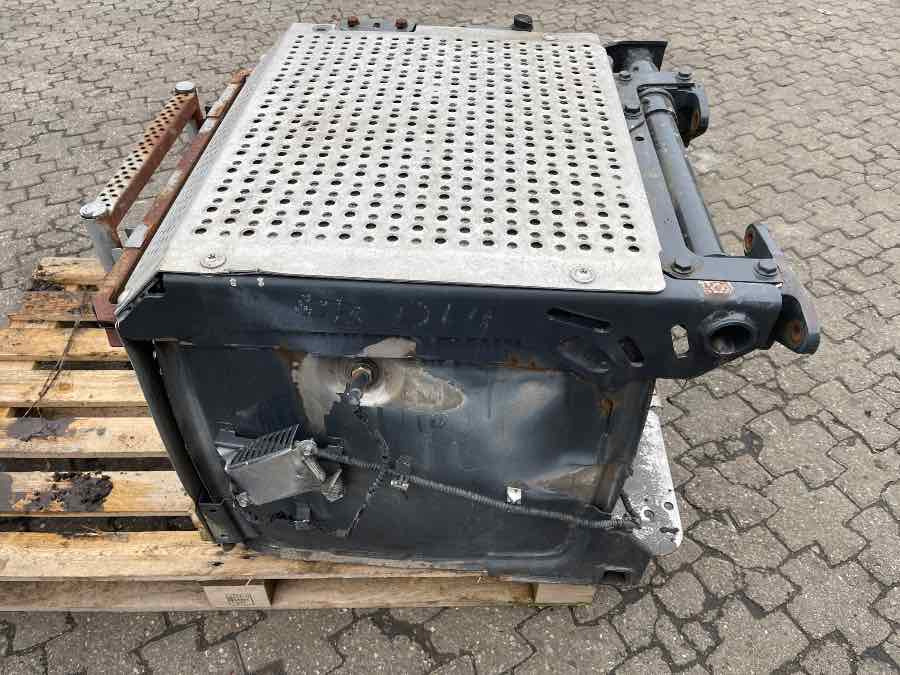 MERCEDES EXHAUST A0064900414 - Sistema de escape para Camión: foto 3 MERCEDES EXHAUST A0064900414 - Sistema de escape para Camión: foto 3