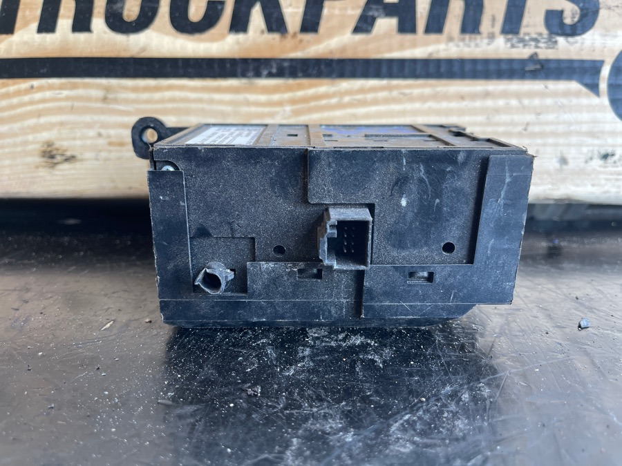 MERCEDES START / STOP A0004464908 - Cabina e interior para Camión: foto 2 MERCEDES START / STOP A0004464908 - Cabina e interior para Camión: foto 2