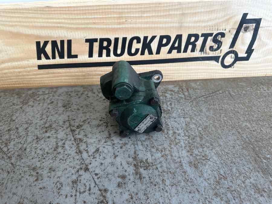 RENAULT STEERING PUMP 5010600495 - Dirección para Camión: foto 2 RENAULT STEERING PUMP 5010600495 - Dirección para Camión: foto 2