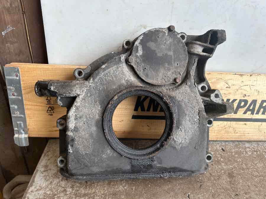 SCANIA FRONT COVER 1531276 - Motor y piezas para Camión: foto 1 SCANIA FRONT COVER 1531276 - Motor y piezas para Camión: foto 1