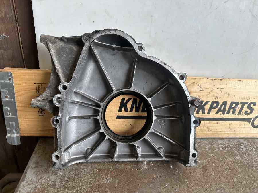 SCANIA FRONT COVER 1794184 - Motor y piezas para Camión: foto 2 SCANIA FRONT COVER 1794184 - Motor y piezas para Camión: foto 2