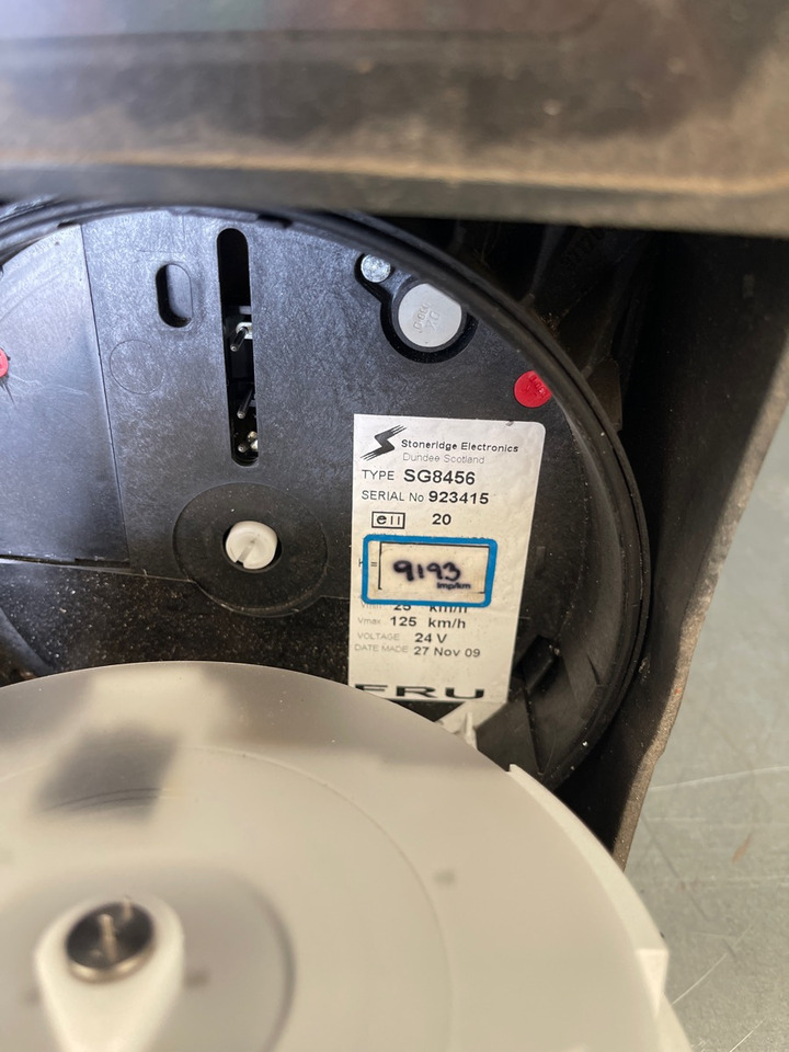 SCANIA INSTRUMENT 1421622 - Cabina e interior para Camión: foto 5 SCANIA INSTRUMENT 1421622 - Cabina e interior para Camión: foto 5