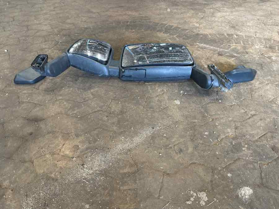 SCANIA RIGHT SIDE MIRROR 2645652 - Cabina e interior para Camión: foto 1 SCANIA RIGHT SIDE MIRROR 2645652 - Cabina e interior para Camión: foto 1