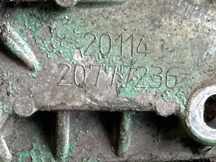 VOLVO ENGINE COVER 20777236 - Motor y piezas para Camión: foto 3 VOLVO ENGINE COVER 20777236 - Motor y piezas para Camión: foto 3