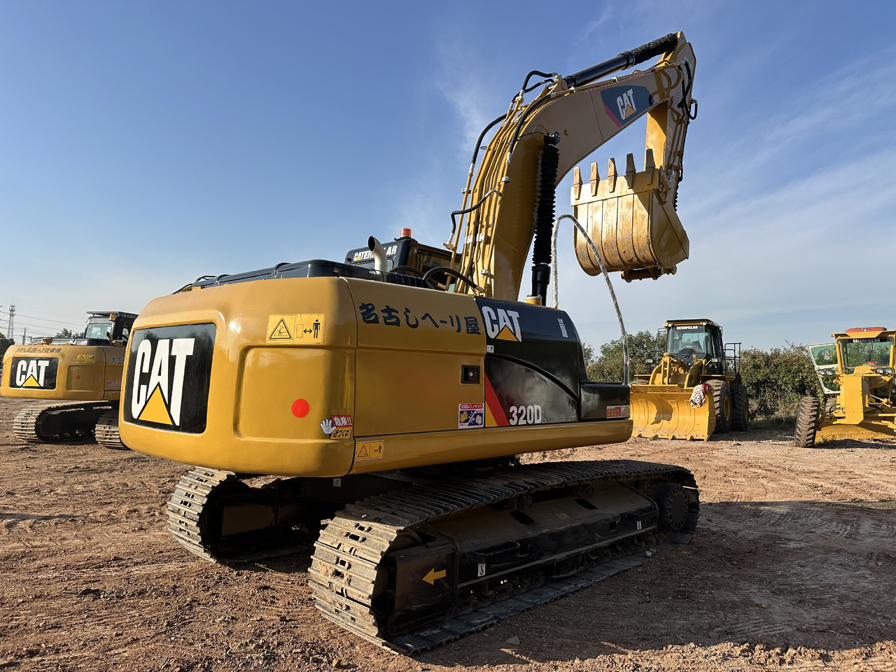 CATERPILLAR 320DL - Excavadora de cadenas: foto 4 CATERPILLAR 320DL - Excavadora de cadenas: foto 4