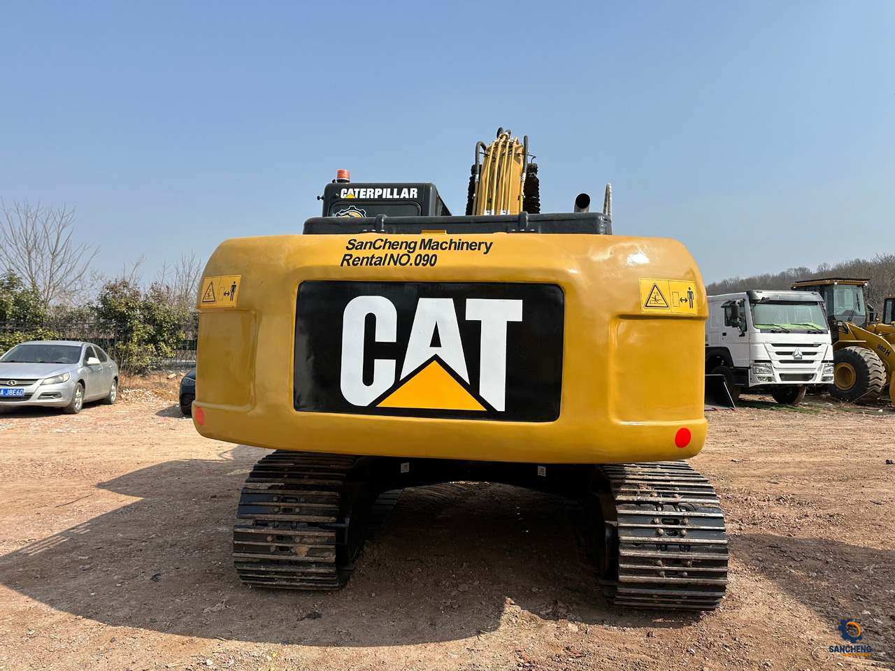CATERPILLAR 320DL - Excavadora de cadenas: foto 2 CATERPILLAR 320DL - Excavadora de cadenas: foto 2