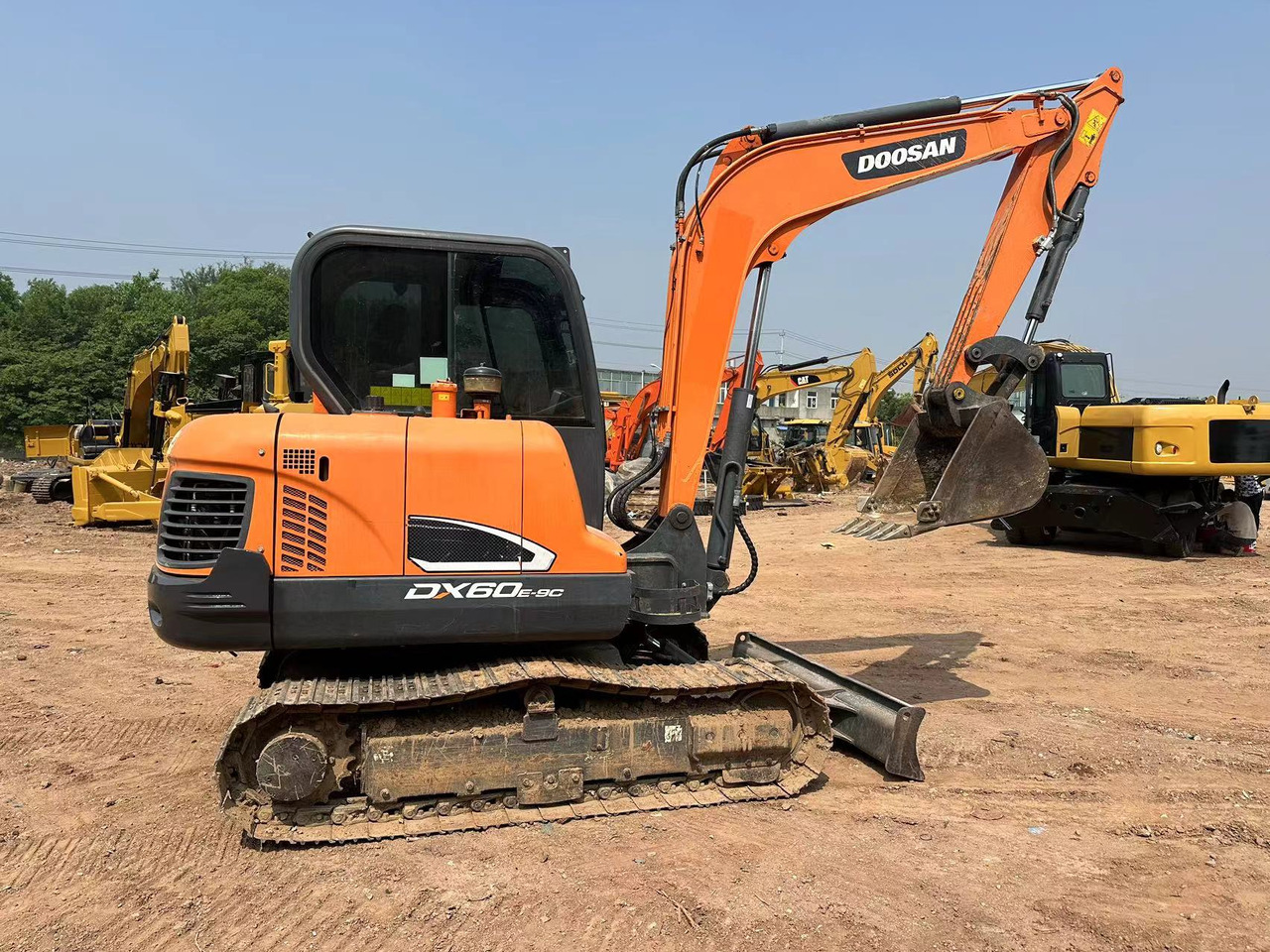DOOSAN DX60 - Excavadora de cadenas: foto 5 DOOSAN DX60 - Excavadora de cadenas: foto 5