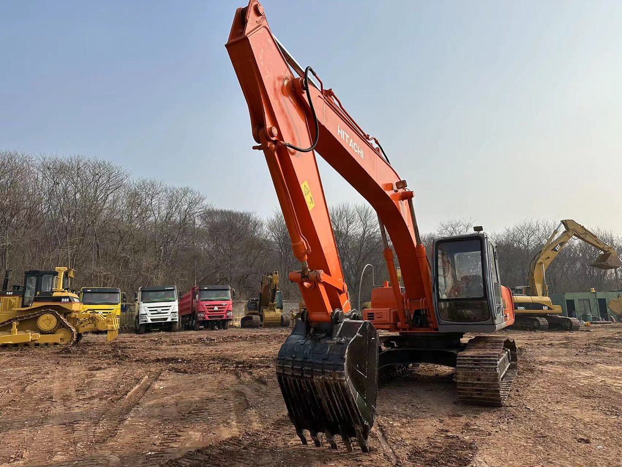 HITACHI EX200 - Excavadora: foto 4 HITACHI EX200 - Excavadora: foto 4