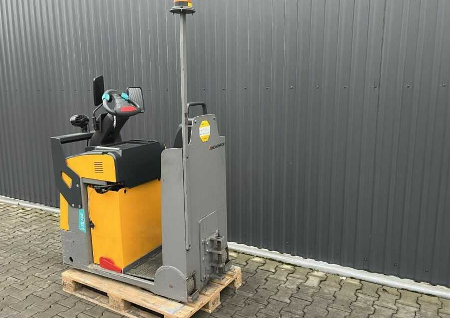 Jungheinrich EZS130 - Remolcadora: foto 3 Jungheinrich EZS130 - Remolcadora: foto 3