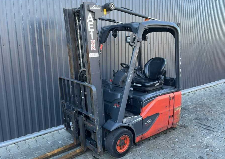 Linde E16-02 - Carretilla elevadora eléctrica: foto 1 Linde E16-02 - Carretilla elevadora eléctrica: foto 1