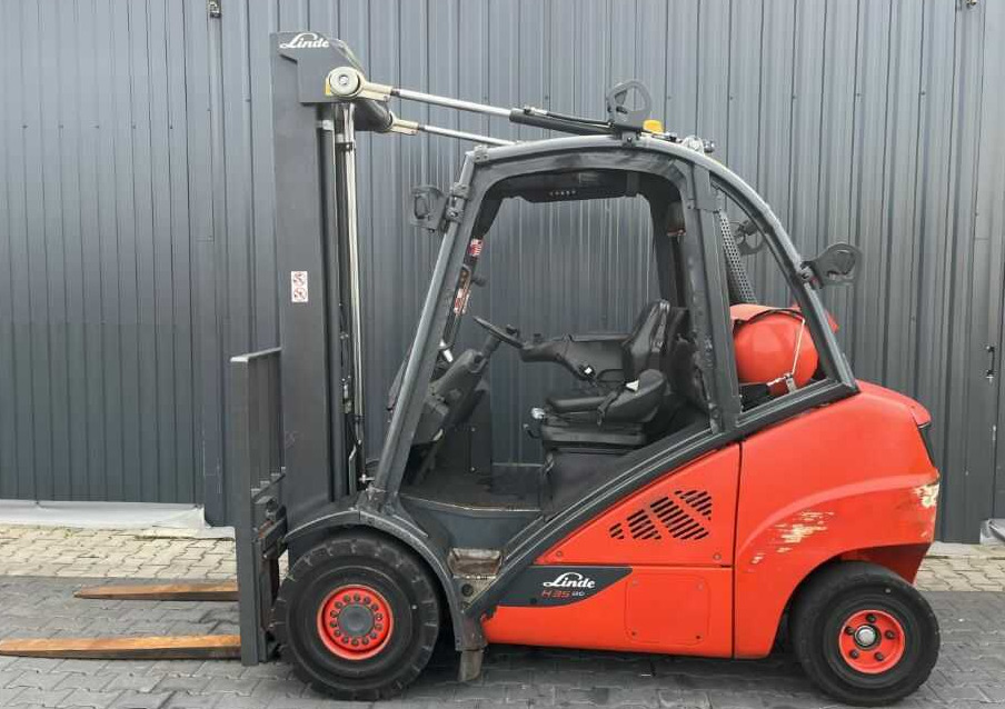 Linde H35T-02 - Carretilla elevadora de gas: foto 2 Linde H35T-02 - Carretilla elevadora de gas: foto 2