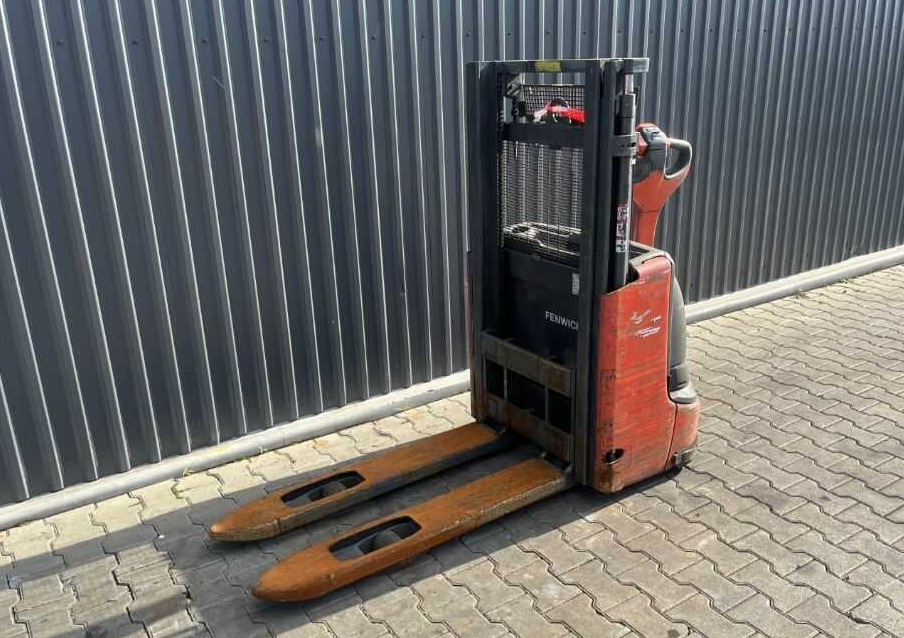 Linde L12 - Apilador: foto 1 Linde L12 - Apilador: foto 1
