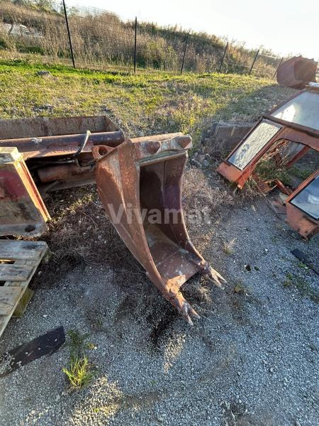 MECALAC Mecalac Serie 14 - Cazo para excavadora: foto 2 MECALAC Mecalac Serie 14 - Cazo para excavadora: foto 2
