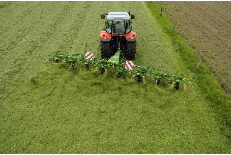Krone gedragen schudders KW - Henificadora: foto 2 Krone gedragen schudders KW - Henificadora: foto 2
