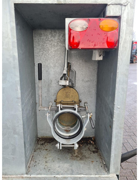 Mestcontainer - Nieuw - Esparcidor de fertilizantes: foto 5 Mestcontainer - Nieuw - Esparcidor de fertilizantes: foto 5