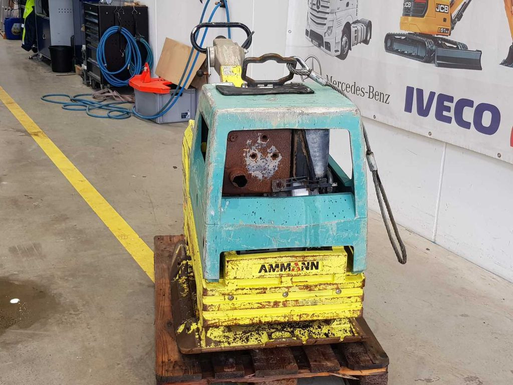 Ammann APH 6530 Rüttelplatte / 539kg / 2018 / Diesel Ammann APH 6530 Rüttelplatte / 539kg / 2018 / Diesel - Plancha reversible: foto 4 Ammann APH 6530 Rüttelplatte / 539kg / 2018 / Diesel Ammann APH 6530 Rüttelplatte / 539kg / 2018 / Diesel - Plancha reversible: foto 4