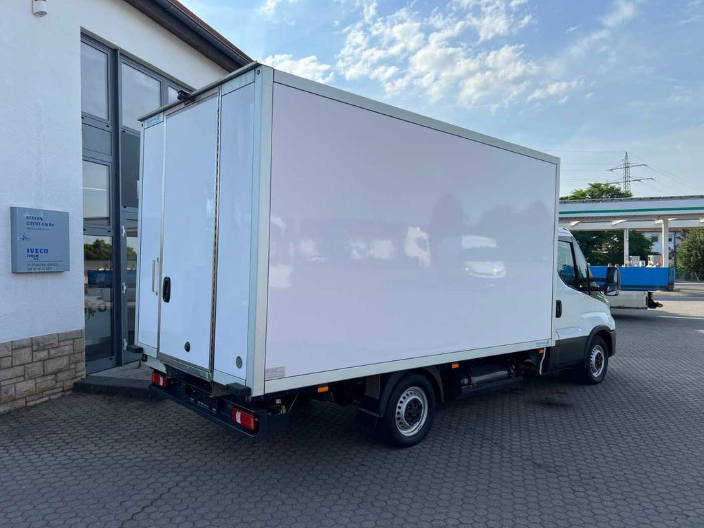 Iveco 35S14 A8 CNG Koffer *3-Sitze*Klima*Automatik* - Furgoneta frigorifica: foto 4 Iveco 35S14 A8 CNG Koffer *3-Sitze*Klima*Automatik* - Furgoneta frigorifica: foto 4