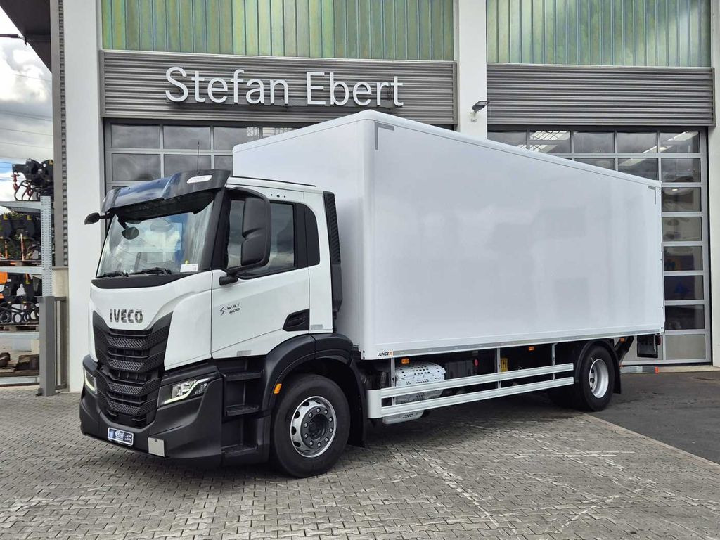 Iveco AD190S40/P 4x2 Ladebordwand 2.000kg Navi ACC Iveco AD190S40/P 4x2 Ladebordwand 2.000kg Navi ACC - Camión caja cerrada: foto 4 Iveco AD190S40/P 4x2 Ladebordwand 2.000kg Navi ACC Iveco AD190S40/P 4x2 Ladebordwand 2.000kg Navi ACC - Camión caja cerrada: foto 4