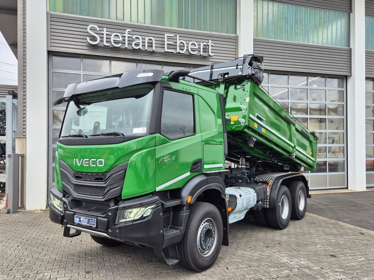 Iveco AT300X54Z HR OFF Bordmatik AHK Intarder - Camión volquete: foto 1 Iveco AT300X54Z HR OFF Bordmatik AHK Intarder - Camión volquete: foto 1