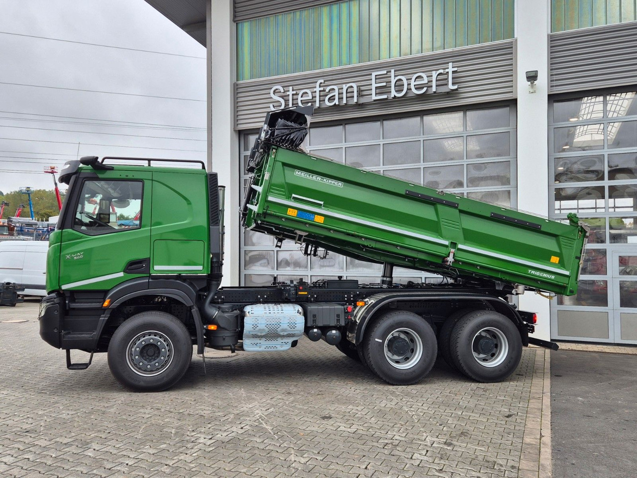 Iveco AT300X54Z HR OFF Bordmatik AHK Intarder - Camión volquete: foto 5 Iveco AT300X54Z HR OFF Bordmatik AHK Intarder - Camión volquete: foto 5
