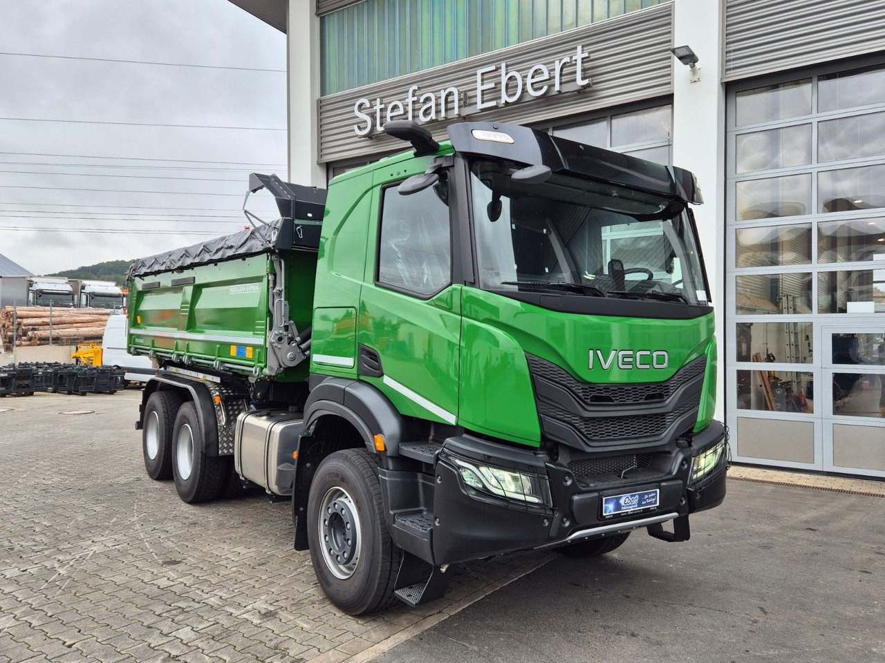 Iveco AT300X54Z HR OFF Bordmatik AHK Intarder - Camión volquete: foto 2 Iveco AT300X54Z HR OFF Bordmatik AHK Intarder - Camión volquete: foto 2