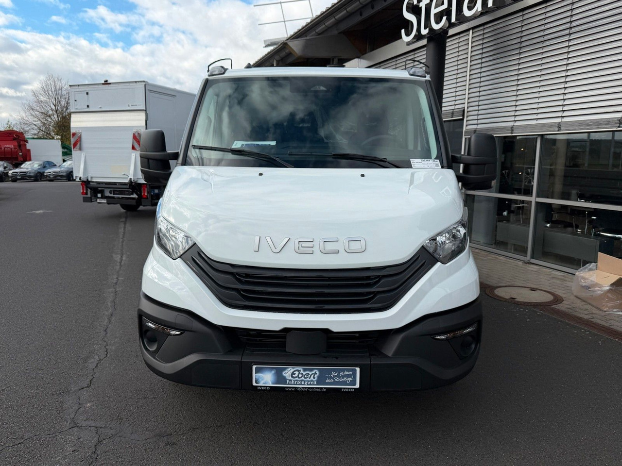 Iveco Daily 35S14 A8*R3.450mm*Automatik*Kamera*3Sitze* - Furgoneta basculante: foto 2 Iveco Daily 35S14 A8*R3.450mm*Automatik*Kamera*3Sitze* - Furgoneta basculante: foto 2