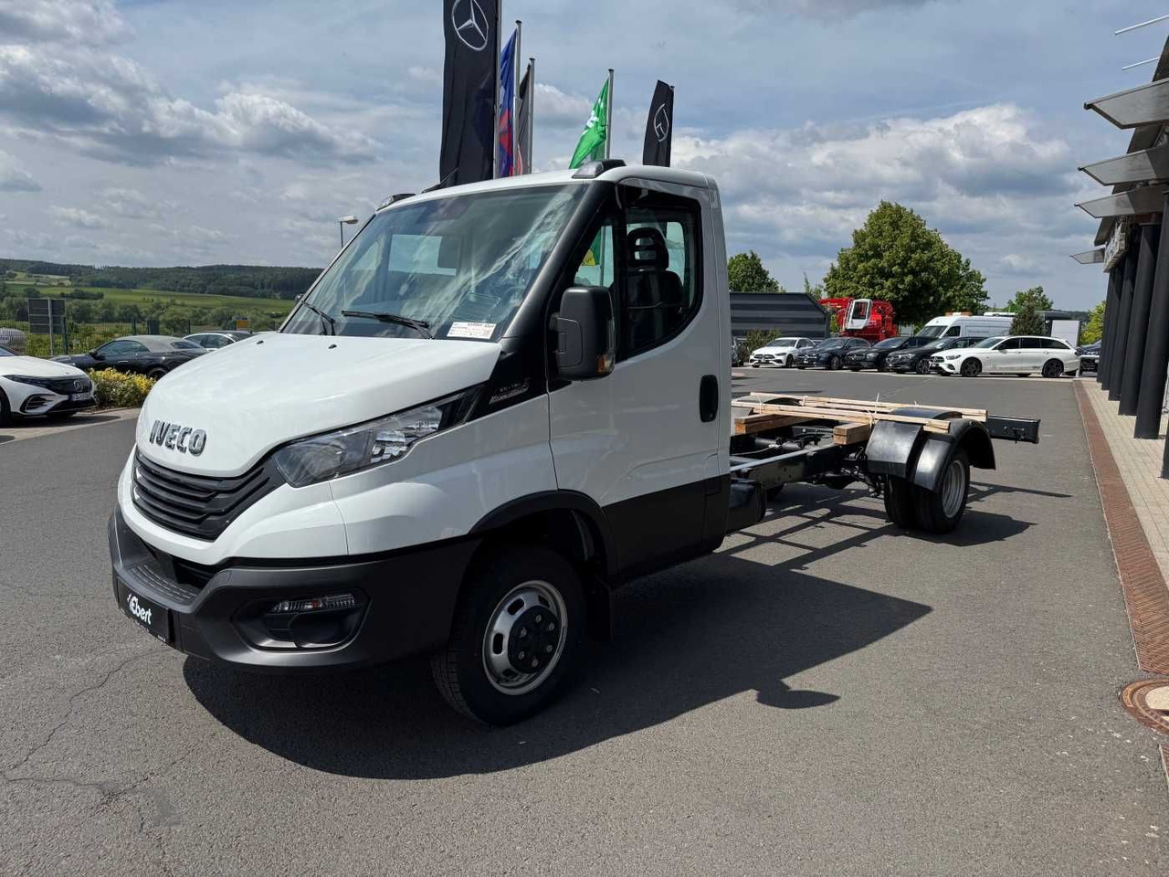 Iveco Daily 50C18 HA8 3.0L *R4.350mm*Klima*Automatik* - Camión chasis: foto 3 Iveco Daily 50C18 HA8 3.0L *R4.350mm*Klima*Automatik* - Camión chasis: foto 3