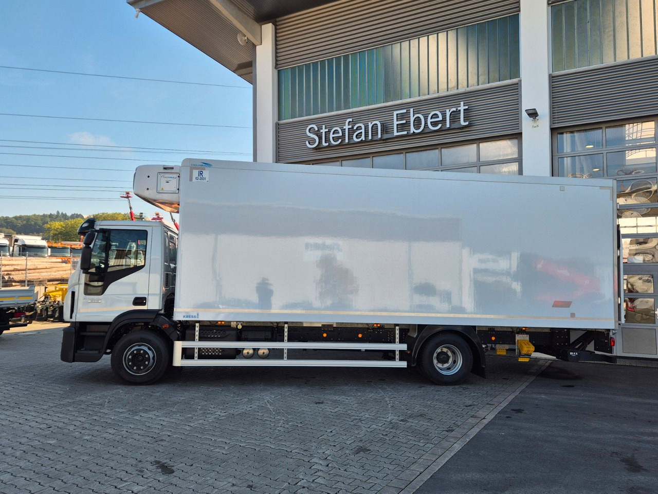 Iveco Eurocargo ML160E28/P Carrier Supra 1250 LBW Tür - Camión frigorífico: foto 5 Iveco Eurocargo ML160E28/P Carrier Supra 1250 LBW Tür - Camión frigorífico: foto 5