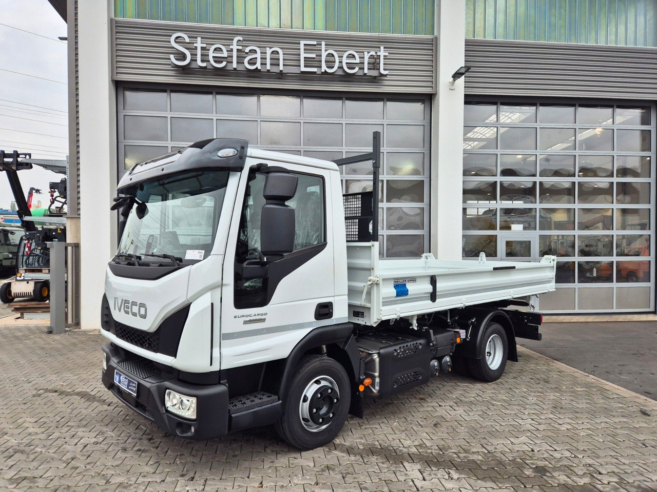 Iveco Eurocargo ML80E21 Meiller Kipper 2x AHK 3 Sitze - Camión volquete: foto 4 Iveco Eurocargo ML80E21 Meiller Kipper 2x AHK 3 Sitze - Camión volquete: foto 4