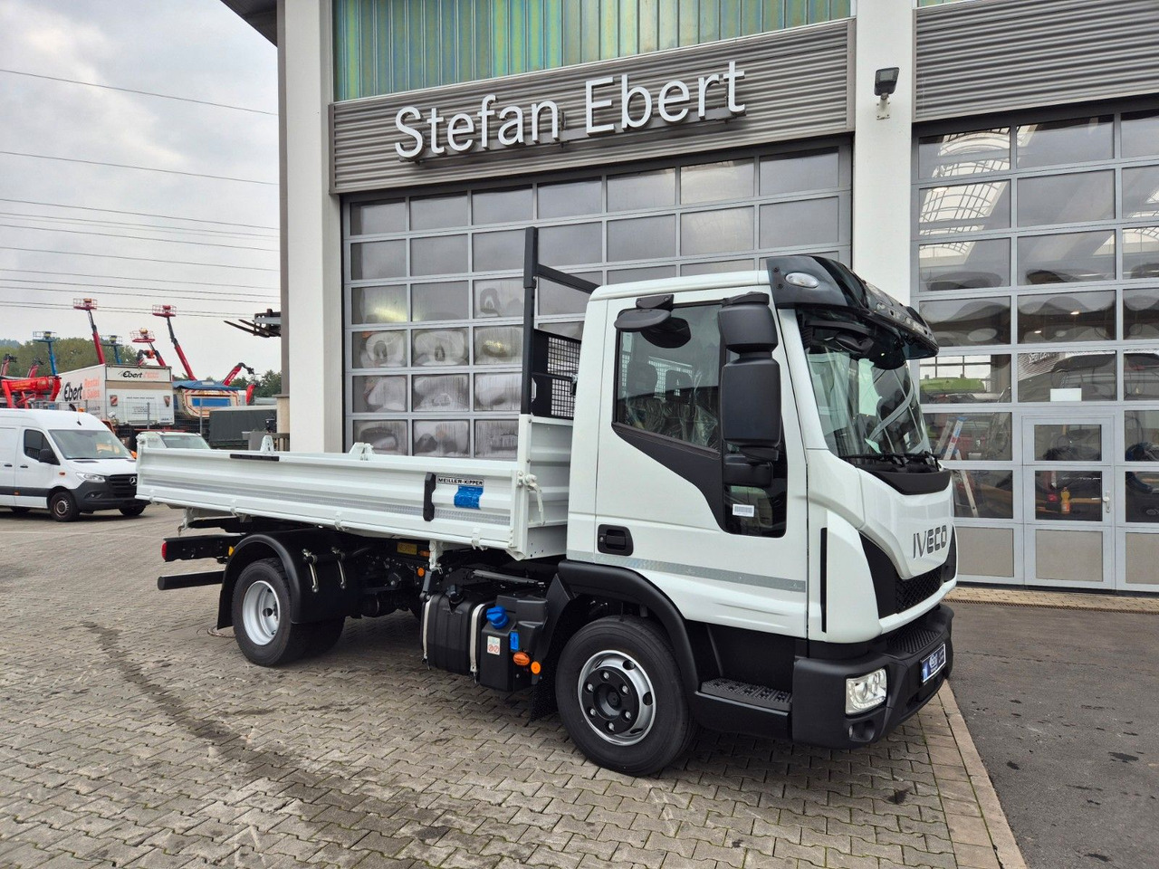 Iveco Eurocargo ML80E21 Meiller Kipper 2x AHK 3 Sitze - Camión volquete: foto 5 Iveco Eurocargo ML80E21 Meiller Kipper 2x AHK 3 Sitze - Camión volquete: foto 5