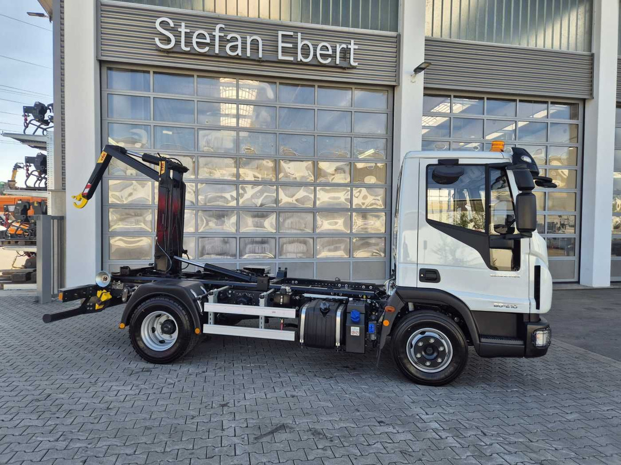 Iveco Eurocargo ML80E21K 4x2 Hyva 05-32-K-DIN-BF 2xAHK - Camión multibasculante: foto 5 Iveco Eurocargo ML80E21K 4x2 Hyva 05-32-K-DIN-BF 2xAHK - Camión multibasculante: foto 5