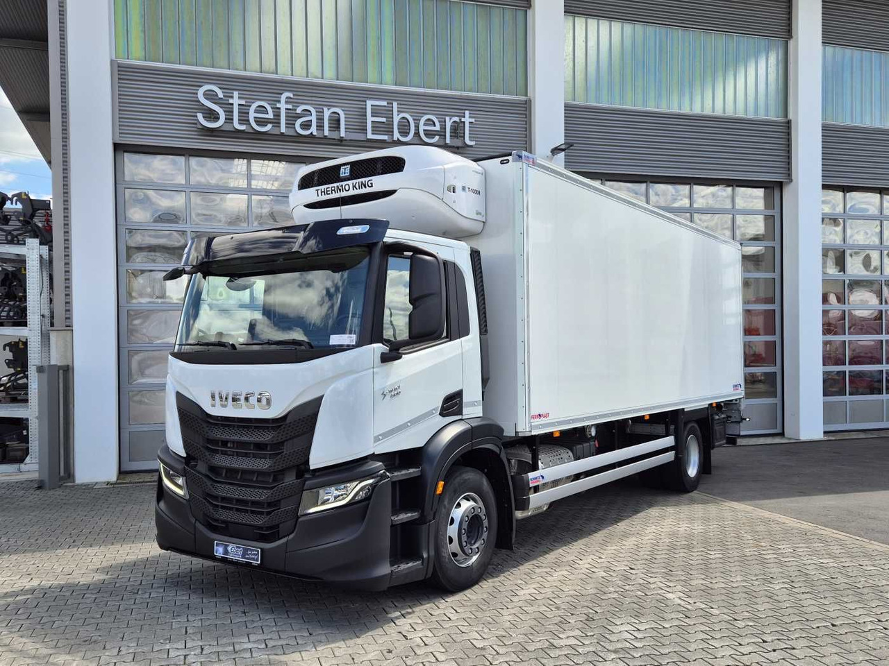 Iveco S-Way AD190S40/FP ThermoKing T-1000R LBW Tür AHK - Camión frigorífico: foto 1 Iveco S-Way AD190S40/FP ThermoKing T-1000R LBW Tür AHK - Camión frigorífico: foto 1