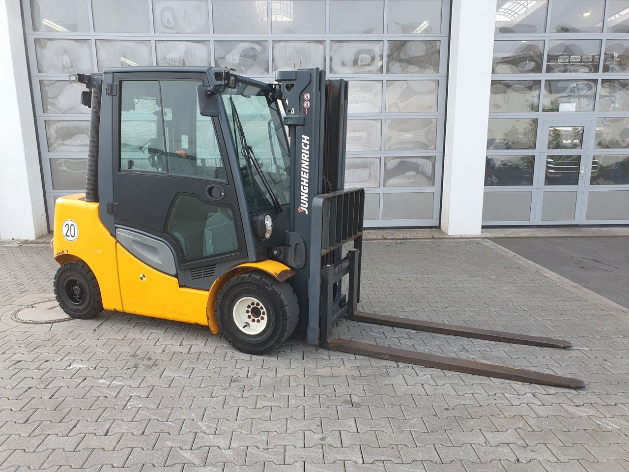 Jungheinrich DFG 435s / 4.400mm / nur 2.245h! / Klima / SS - Carretilla elevadora diésel: foto 2 Jungheinrich DFG 435s / 4.400mm / nur 2.245h! / Klima / SS - Carretilla elevadora diésel: foto 2