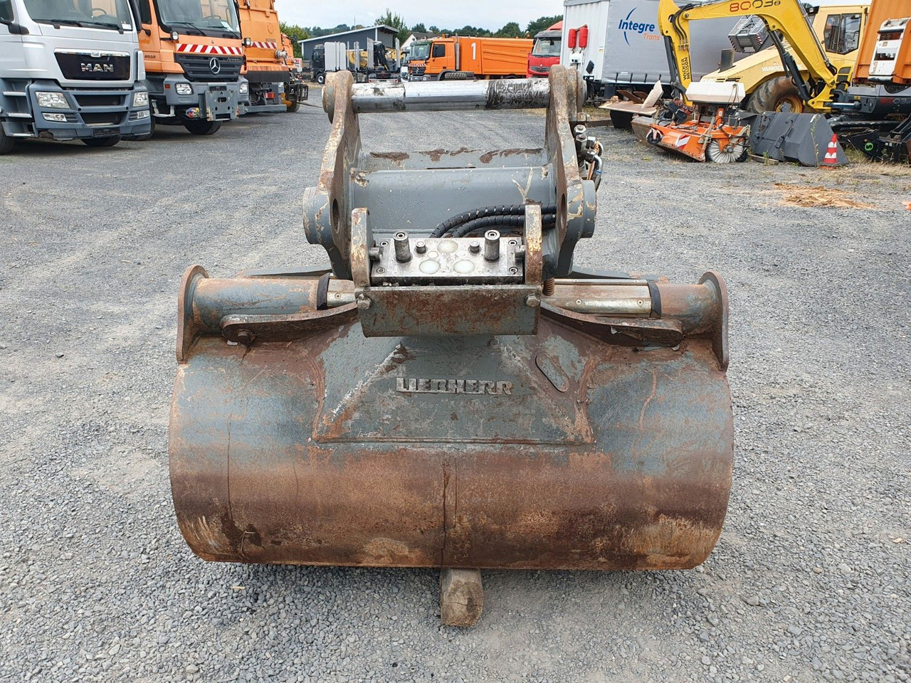 Liebherr hydraulischer Grabenräumlöffel / SW48 - Cazo para excavadora: foto 5 Liebherr hydraulischer Grabenräumlöffel / SW48 - Cazo para excavadora: foto 5