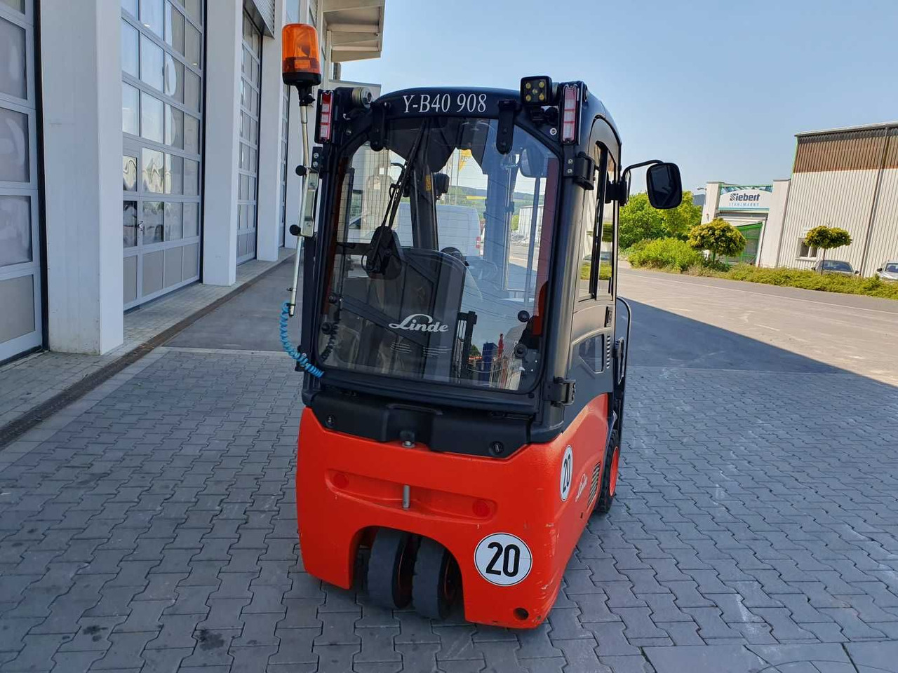 Linde E14 - 01 / Triplex: 4.10m! / SS / nur 1.003h! - Carretilla elevadora eléctrica: foto 4 Linde E14 - 01 / Triplex: 4.10m! / SS / nur 1.003h! - Carretilla elevadora eléctrica: foto 4