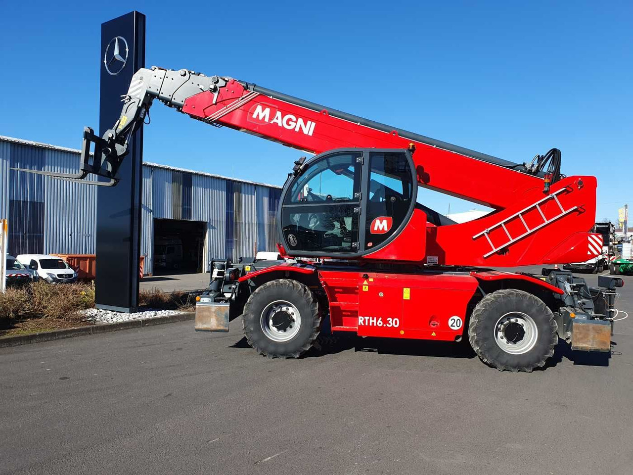Magni RTH 6.30 Roto + Funk + Klima / nur 119h! - Manipulador telescópico: foto 2 Magni RTH 6.30 Roto + Funk + Klima / nur 119h! - Manipulador telescópico: foto 2
