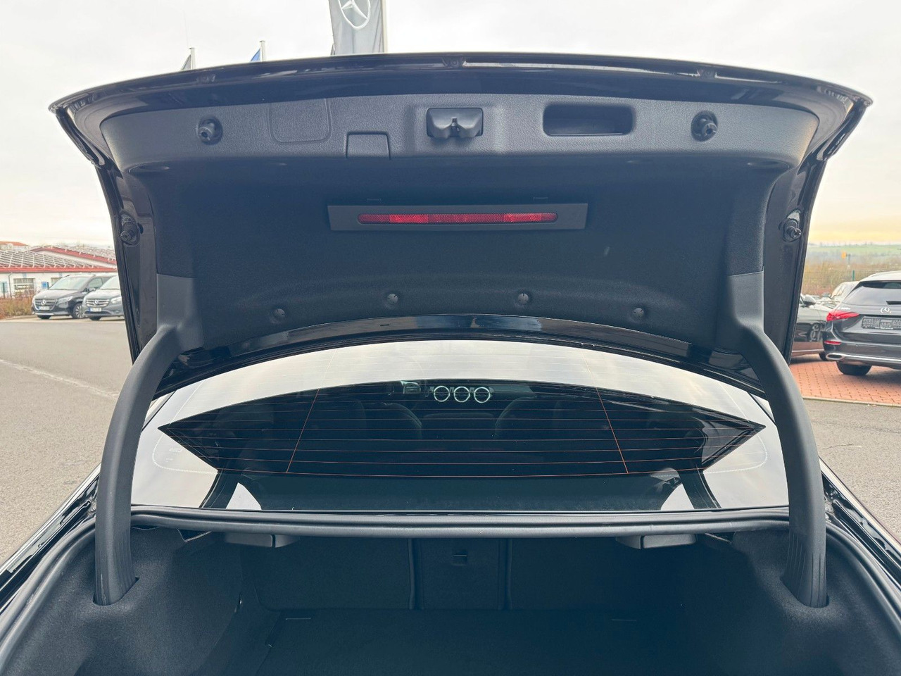 Sedan Mercedes-Benz A 200 AMG 19"+Ambiente+R-Kamera+Pano+LED+MBUX: foto 6