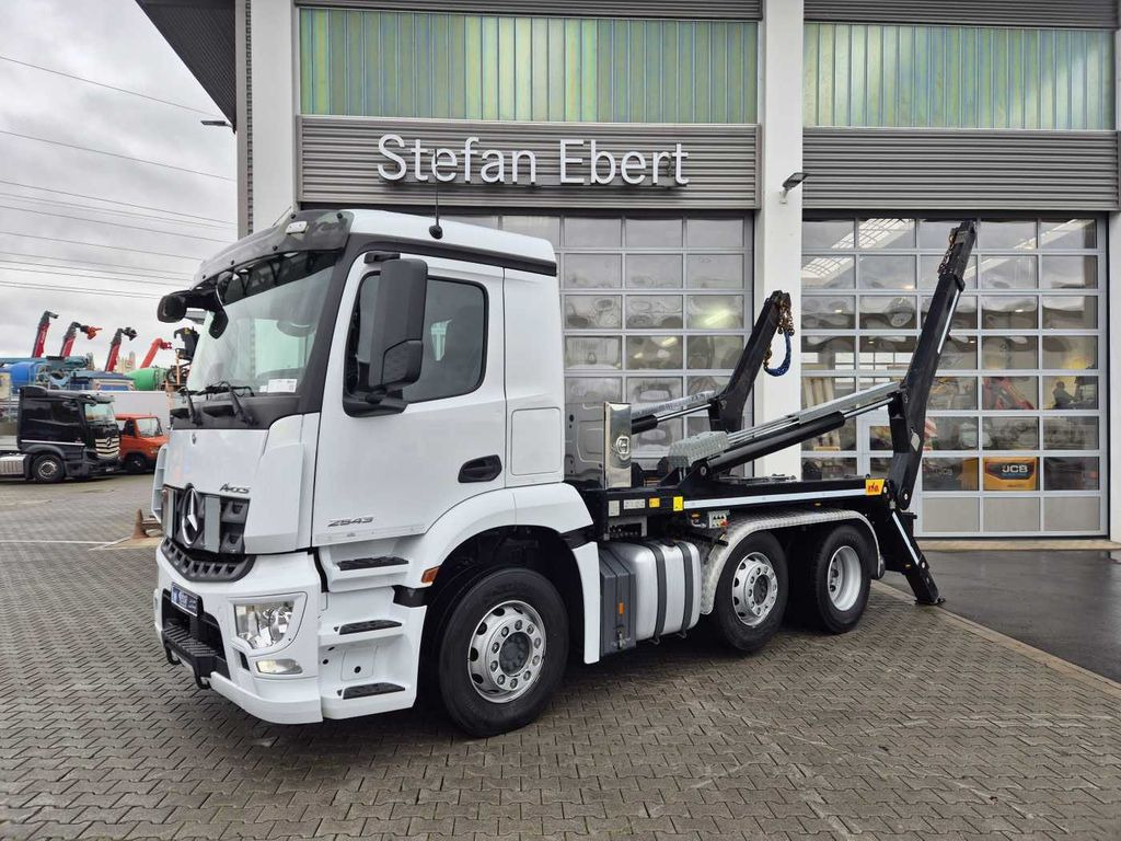 Mercedes-Benz Arocs 2543 L 6x2/4 Hiab TS 2018 TAZ Funk - Camión portacontenedor de cadenas: foto 1 Mercedes-Benz Arocs 2543 L 6x2/4 Hiab TS 2018 TAZ Funk - Camión portacontenedor de cadenas: foto 1