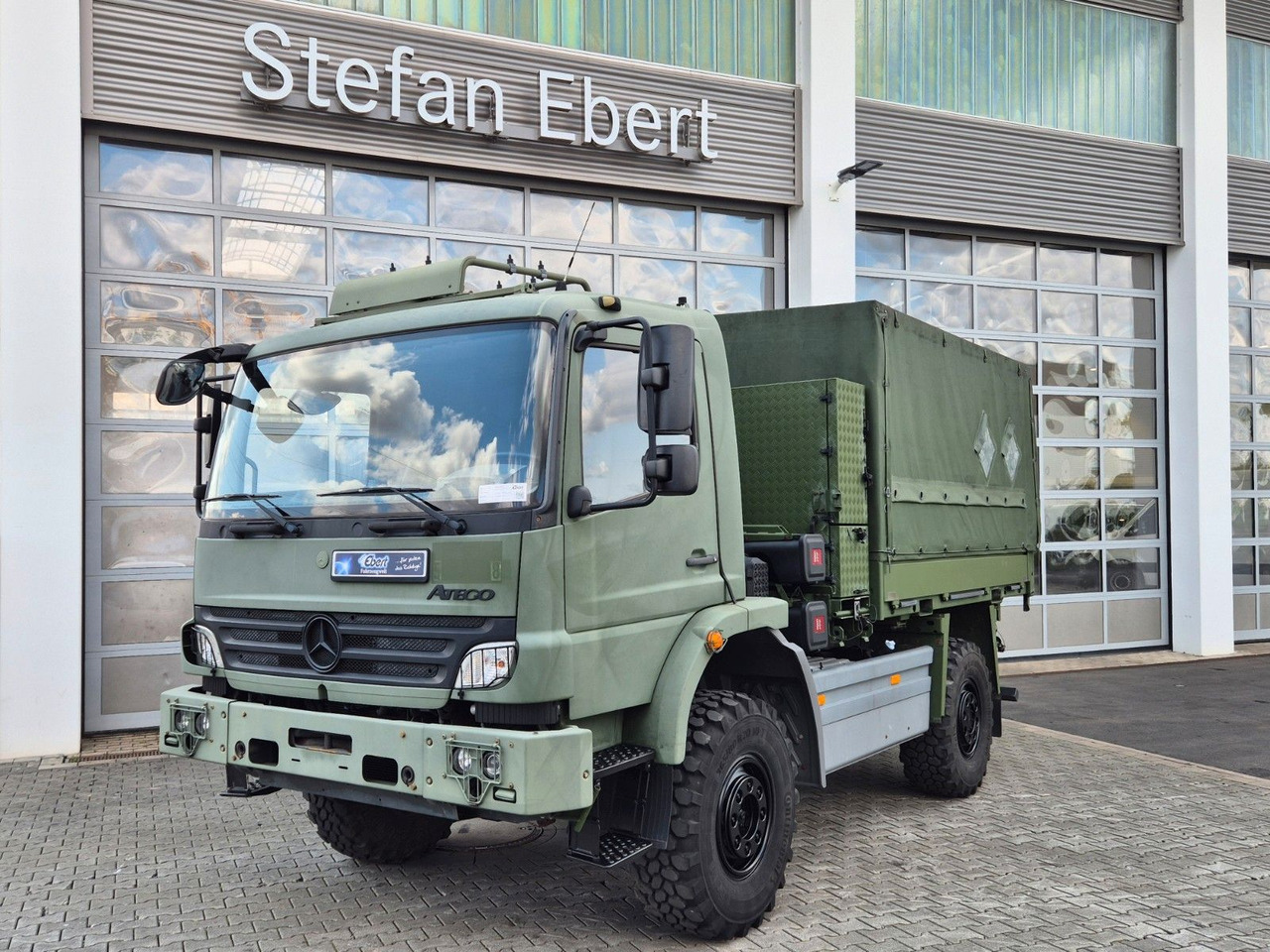 Mercedes-Benz Atego 1018 A 4x4 Singlebereifung 7 Stück vorh. - Camión lona: foto 2 Mercedes-Benz Atego 1018 A 4x4 Singlebereifung 7 Stück vorh. - Camión lona: foto 2