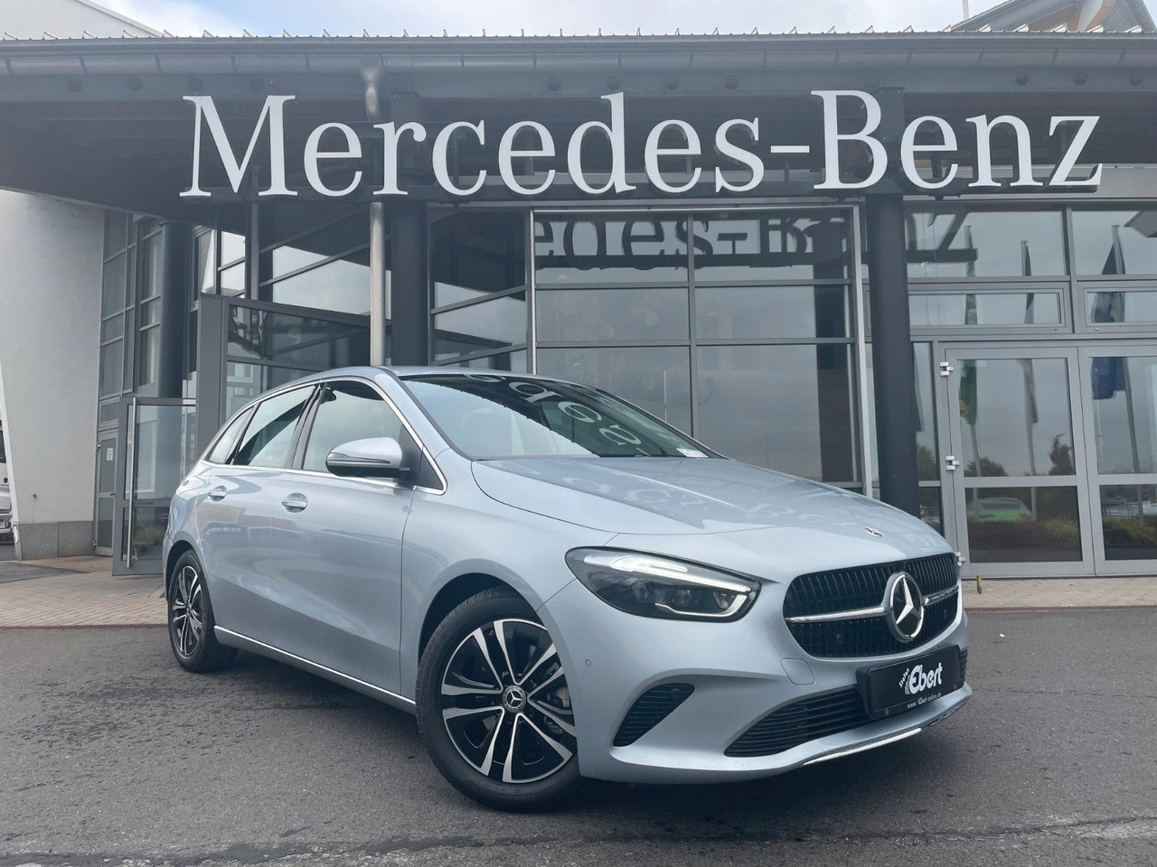 Mercedes-Benz B 200 Progressive Multibeam+360°+TOTW+Carplay - Furgoneta de pasajeros: foto 1 Mercedes-Benz B 200 Progressive Multibeam+360°+TOTW+Carplay - Furgoneta de pasajeros: foto 1
